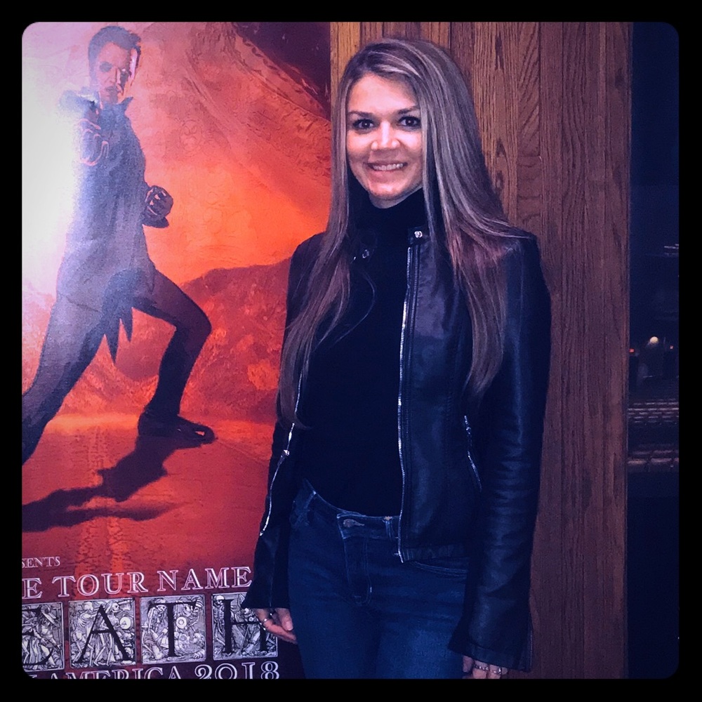 Meet your Posher, Christina